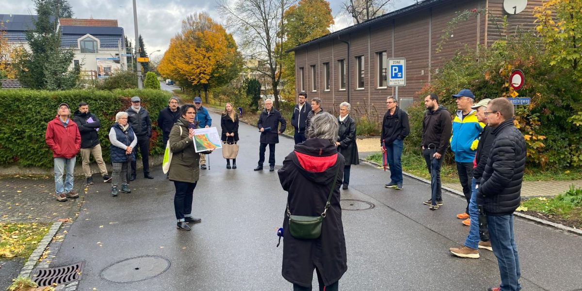 Spaziergang mit der Bevölkerung NUPLA-Revision
